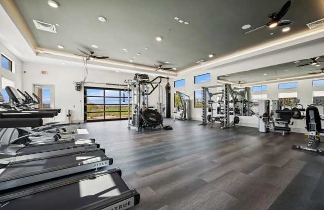 Longbow Luxury Apartments Gallery 3