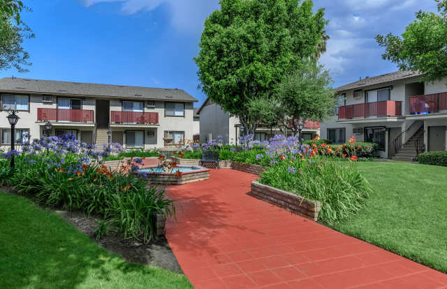 Del Amo Apartment Homes Gallery 2