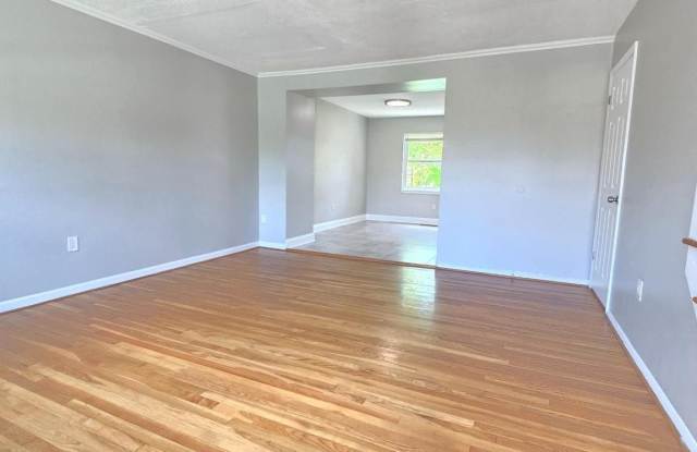 712 MANSFIELD Road Gallery 3