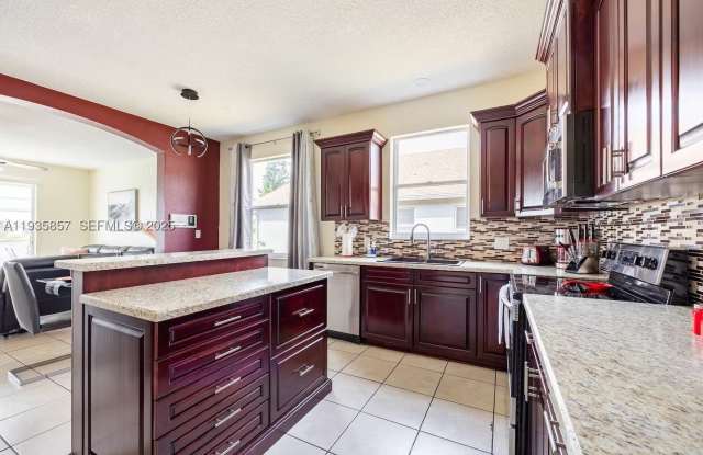 2139 Mallard Creek Cir Gallery 2