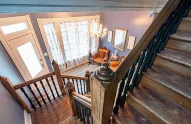 740 West 5th Street photos photos