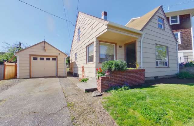 Updated 4 bedroom in South Eugene photos photos
