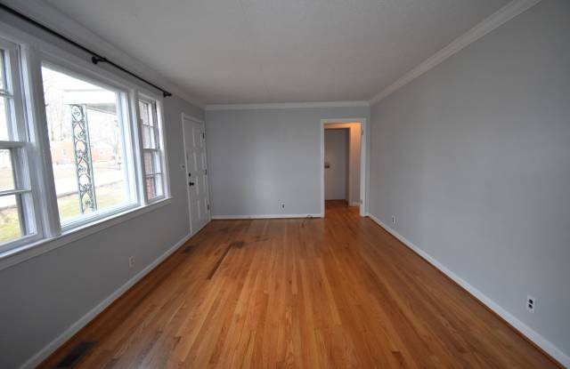 3 Bedroom Home For Rent Near Madison Street! photos photos