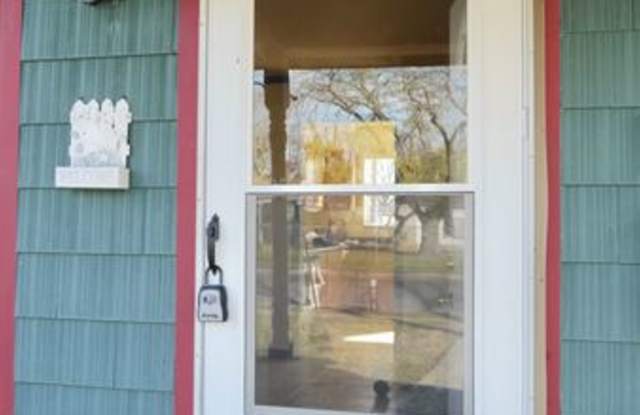 106 Carmen Pl Gallery 4