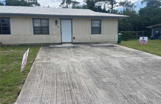 819 King Orange Dr photos photos