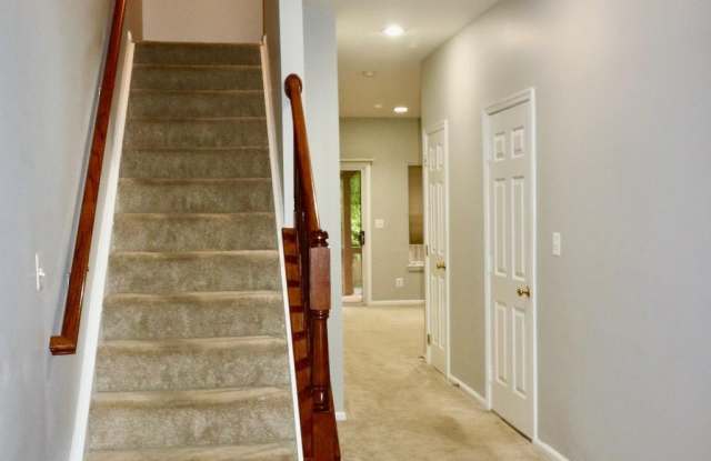 2551 JAMES MADISON CIRCLE Gallery 2