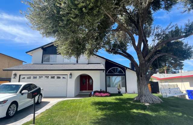 4 Bedroom 2 Bathroom Home With A Pool! COMING SOON - 436 Oakmont Drive, Barstow, CA 92311 4 Bedroom 2 Bathroom Home With A Pool! COMING SOON - 436 Oakmont Drive, Barstow, CA 92311
