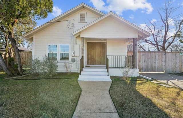 818 Hines Avenue photos photos