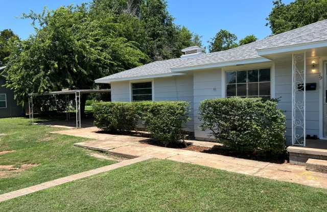 4 bedroom,  2 1/2 bath home for rent in Yukon near Main and Piedmont Road! Gallery 3