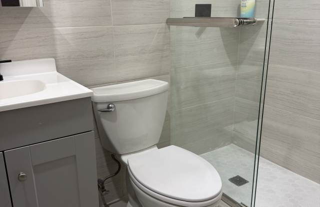 4 Lisa Lane photos photos 4 Lisa Lane photos photos