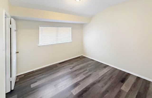 9808 DELTA RIDGE DR Gallery 2