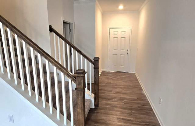 64 Sepia Oak Drive Gallery 3