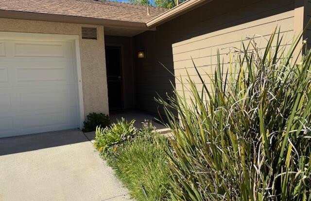 26265 Rainbow Glen Drive Gallery 2