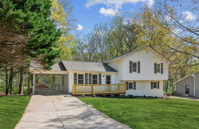 2453 Falcon Ct Gallery 3