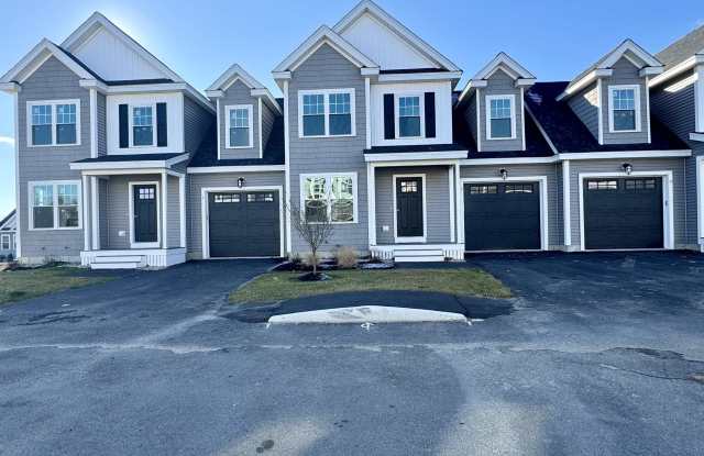 25 Regency Circle - 25 Regency Circle, York County, ME 03904