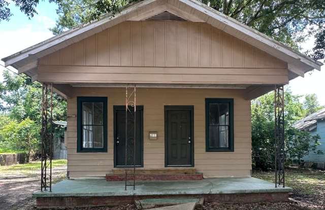 3 bedroom, 1 bathroom Home NOW AVAILABLE! photos photos