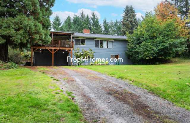 Cozy Two Bedroom Duplex in Norwood! - 22845 Southwest 65th Avenue, Washington County, OR 97062