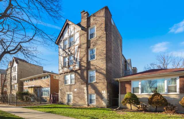 6450 N Troy St photos photos