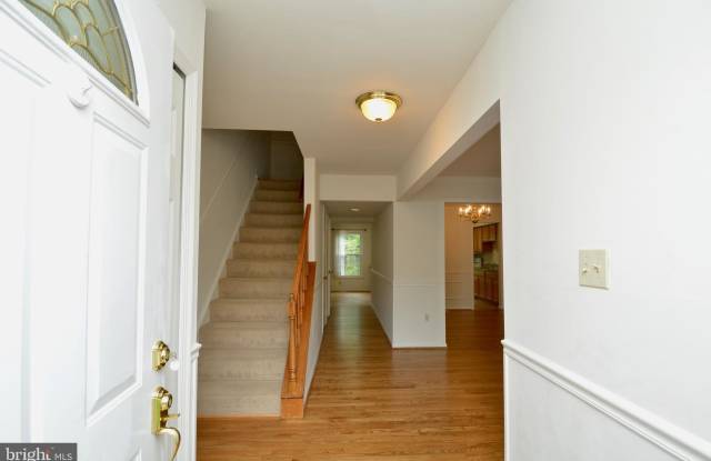 6337 BUFFIE COURT Gallery 2