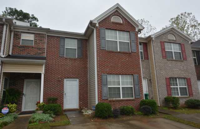 1577 Eastern Sunrise Ln - 1577 Eastern Sunrise Lane, Panthersville, GA 30034