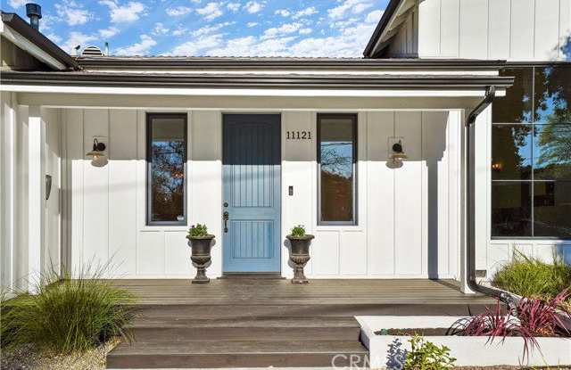 11121 Valley Spring Lane Gallery 2