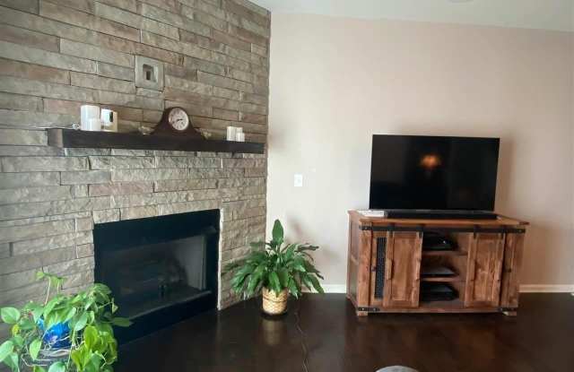213 Churment Court Gallery 2