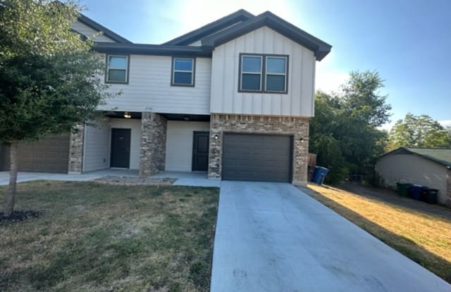 2706 Lake Louise Dr #2 - Lake Louise - 2706 Lake Louise Drive, San Antonio, TX 78228