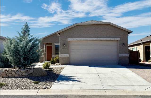 BEAUTIFUL GRANVILLE HOME! - 5234 North Elliot Avenue, Prescott Valley, AZ 86314