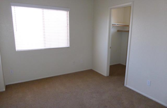 2823 W MARGY Court Gallery 2