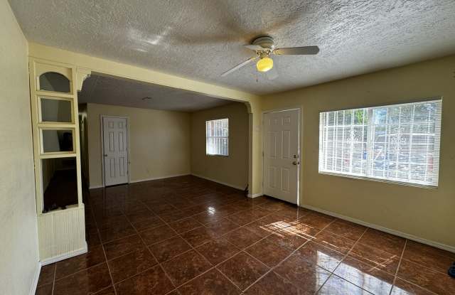4813 West Glen Drive Southwest Gallery 2