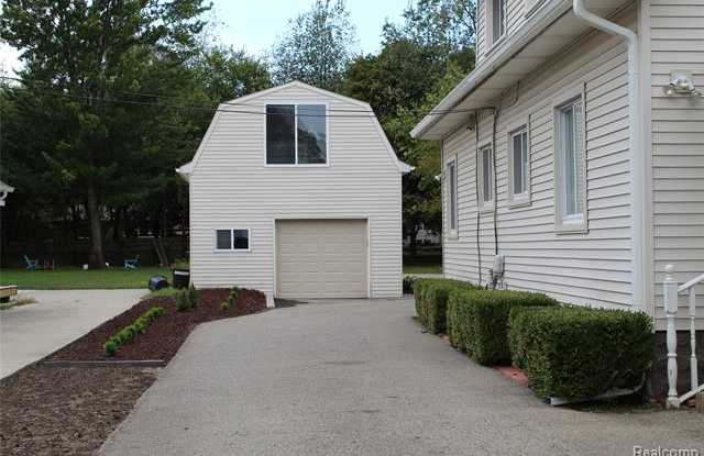 266 OAKMONT Gallery 4