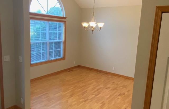 1702 Lakeview Gallery 2