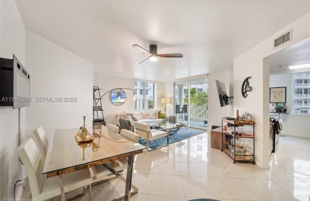 701 Brickell Key Blvd Gallery 2