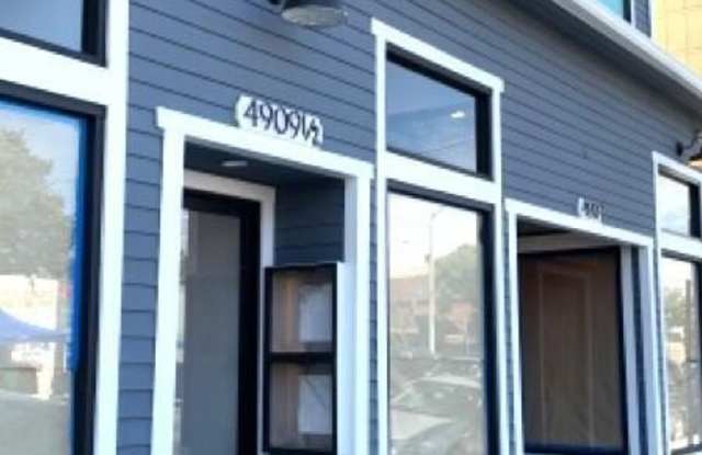 4909 South Central Avenue photos photos