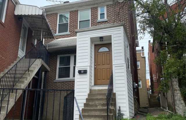 *Beautifully Updated 2BD/1BA Rowhouse for rent in Brentwood* - 8 Pointview Road, Brentwood, PA 15227