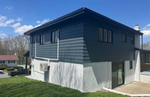 4 Leslie Drive Gallery 3