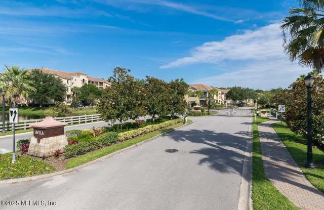 415 LA TRAVESIA FLORA unit: 102 photos photos