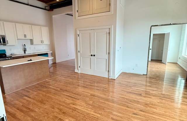 2033 W Broad St photos photos 2033 W Broad St photos photos