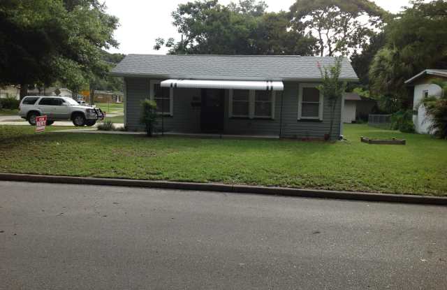 2600 Amherst Ave - 2600 Amherst Avenue, Orlando, FL 32804