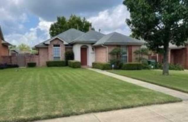 1604 QUEEN ELIZABETH Court photos photos