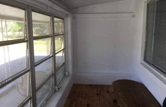 217 Debary Dr Gallery 4