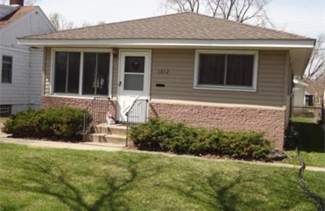 1812 Colorado Ave. S - 1812 Colorado Avenue South, St. Louis Park, MN 55416