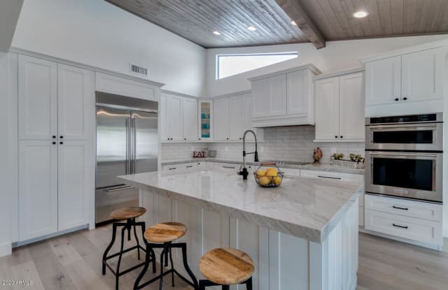 9825 N 86TH Street - 9825 North 86th Street, Scottsdale, AZ 85258