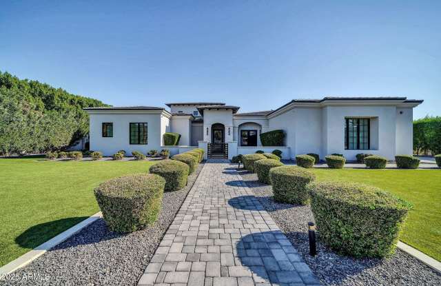 4819 N 68TH Place photos photos