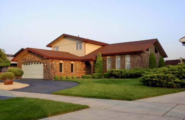 2721 Wind Point Ct Gallery 1