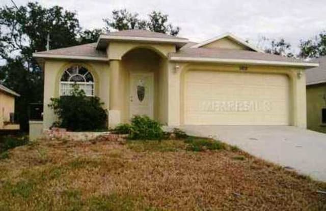 5815 Mohr Loop - 5815 Mohr Loop, Town 'n' Country, FL 33615