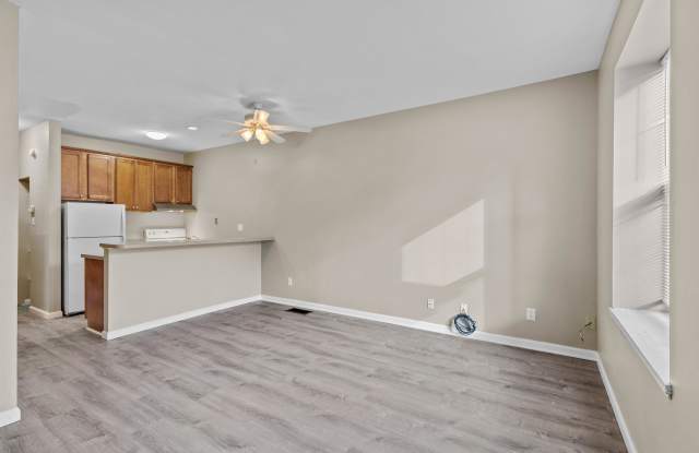3831 McRee Ave - B photos photos