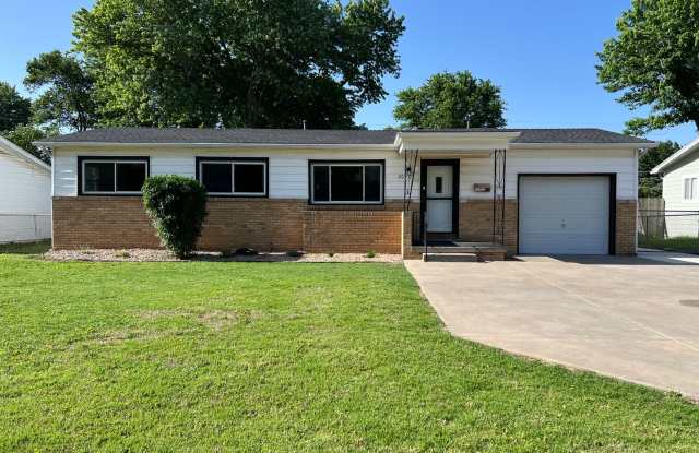 Newly Remodeled 3 Bed 1 Bath Home in Derby!! photos photos