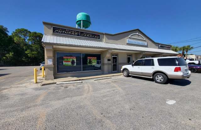 294 NE Eglin Parkway Gallery 2