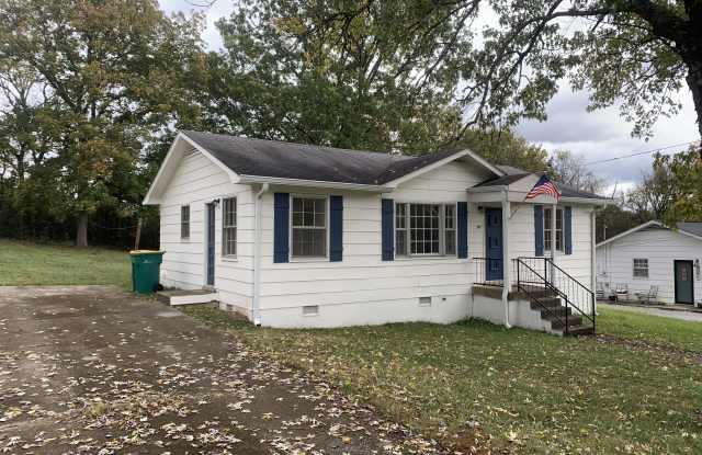577 Douglas Avenue - 577 Douglas Avenue, Lewisburg, TN 37091